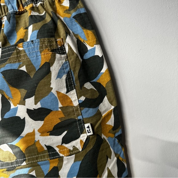 Free Assembly Shorts - Picture 3 of 4